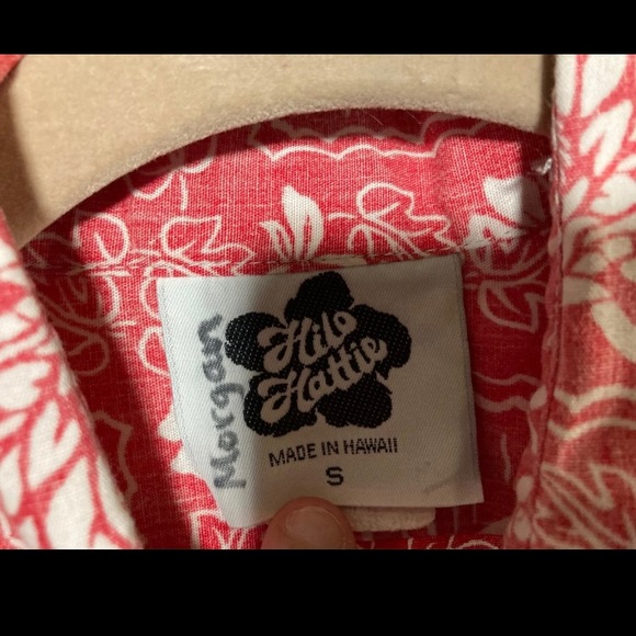 Hilo Hattie Hawaiian Shirt (S) - Picture 2 of 4